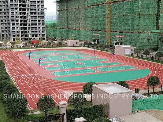 Gemakkelijk te installeren Tartan Running Track glad oppervlak Op maat gemaakte dikte