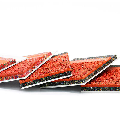 De gerecycleerde Rubberrenbaan Elastisch Openluchtmats type floor use van het Sandwichsysteem