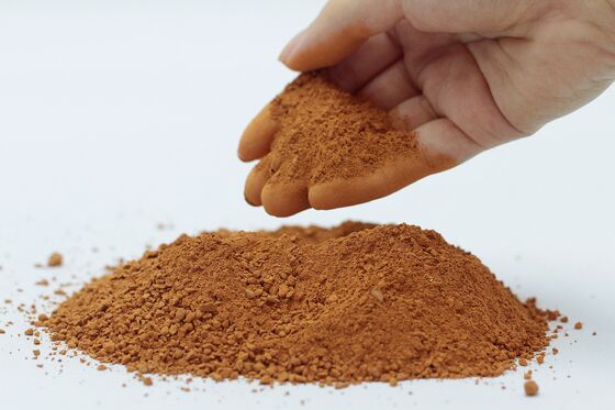 Veelzijdige Sport Rode Klei voor Zowel Honkbal als Softbal Hoogwaardige Binnenveldgrond voor Competitief Spel