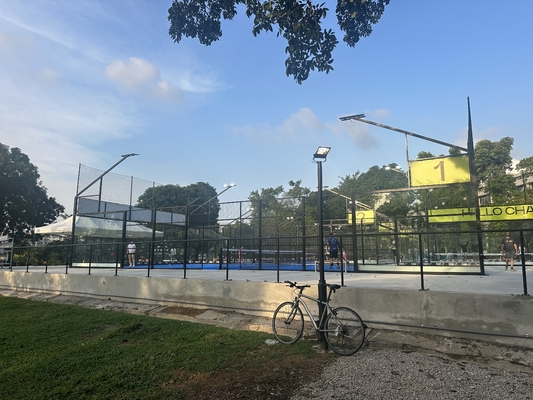 Fabrieksprijs rechtstreeks Hoogwaardige Indoor Outdoor Panorama Padel Court Padel Club Gebruik Padel Tennis Court