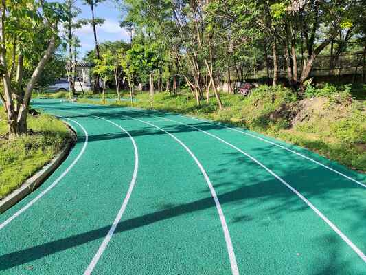 Professionele Poreuze Spray Coating Atletiekbaan Constructie New Jersey Ingenieursbureau Turnkey